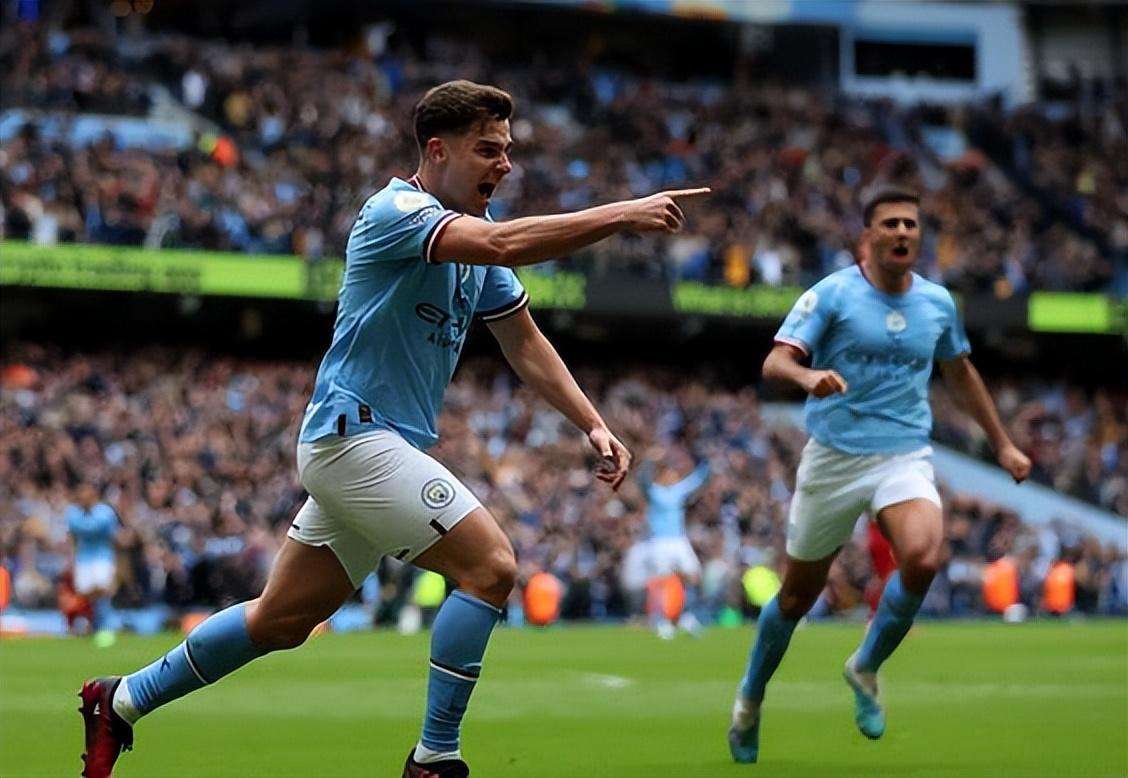 有前锋了，意媒：埃文-弗格森已参加罗马合练，周末可能复出