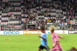 女子篮球联赛精彩进球回顾