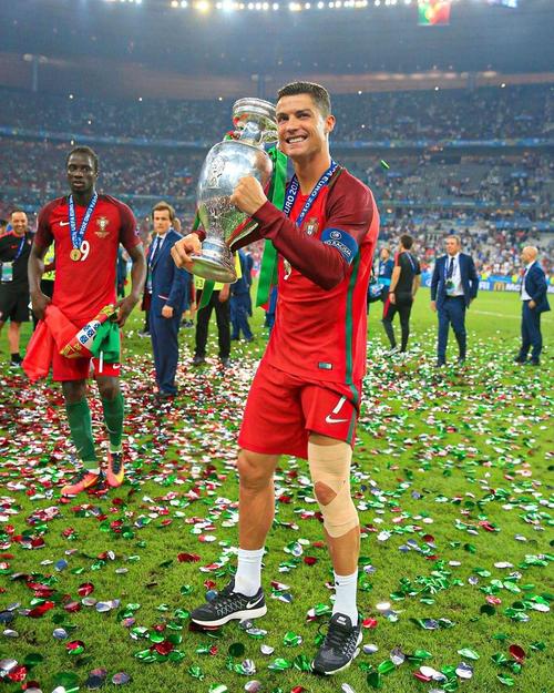 萨拉赫进入转会风口，利雅得新月成为潜在下家