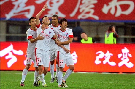 法尔克：拜仁仍在密切关注DV9，同时也对弗兰库利诺-朱感兴趣