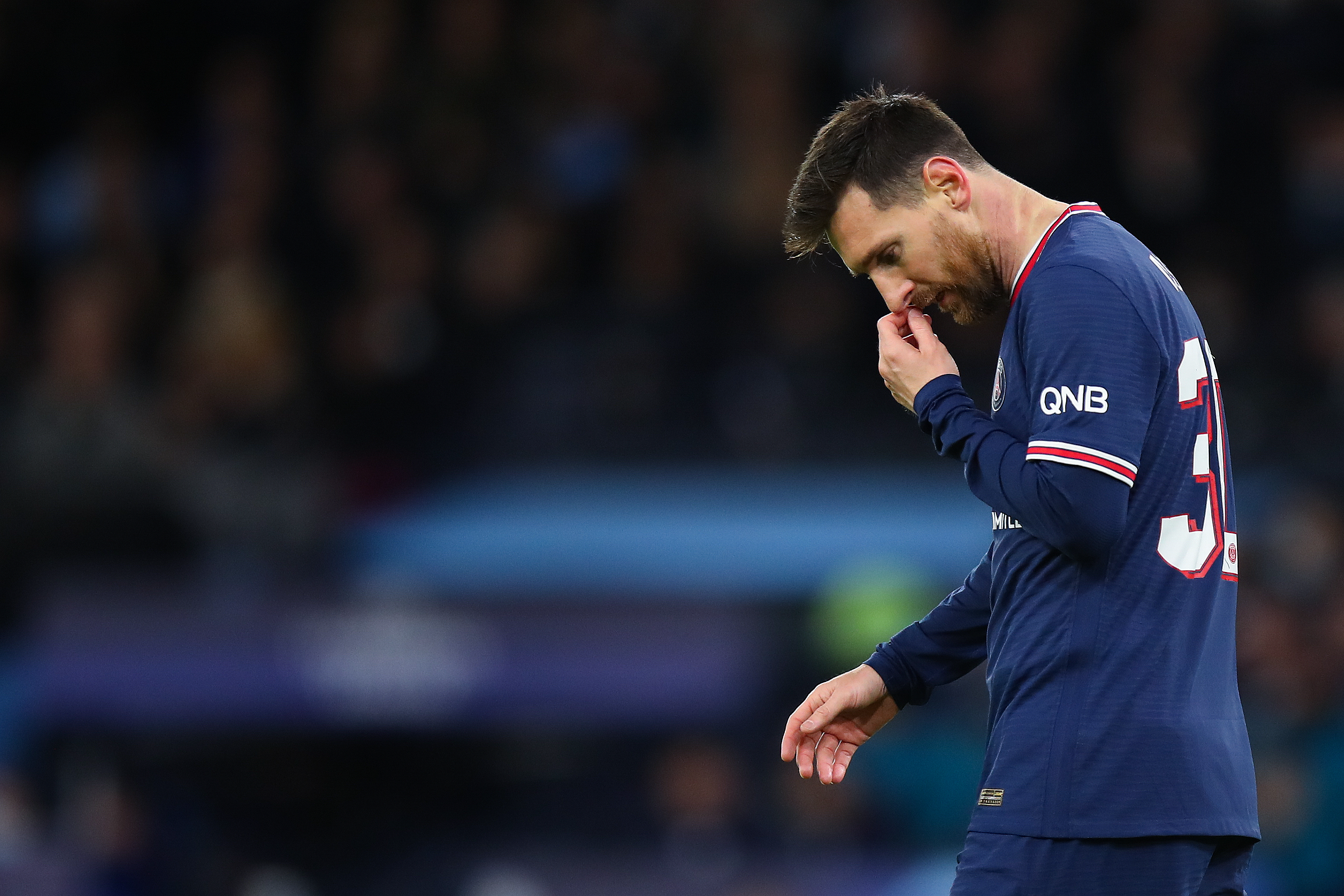 WTT总决赛：孙颖莎4-0横扫王艺迪，晋级八强