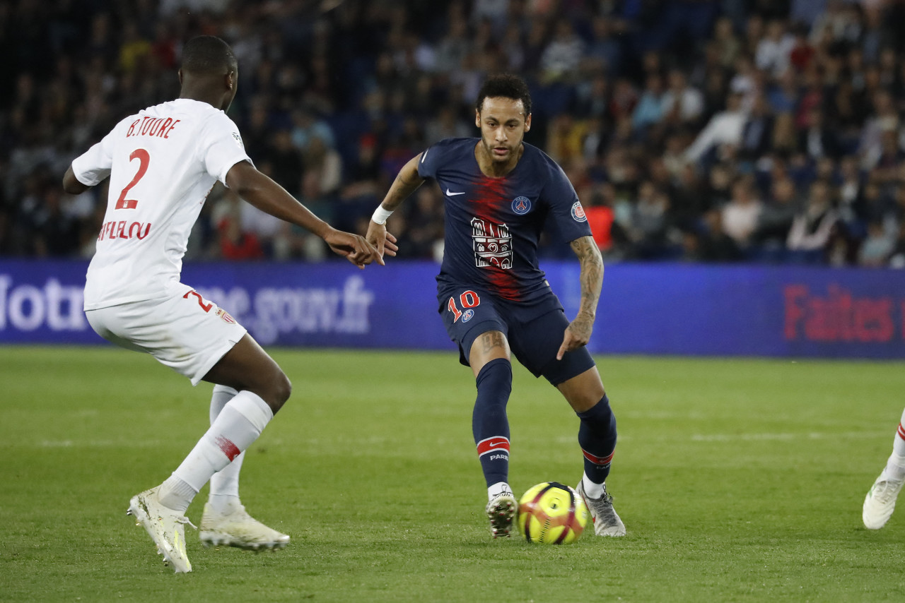 博格丹和乔丹·米勒不在伤病名单中，明天对阵火箭迎来复出