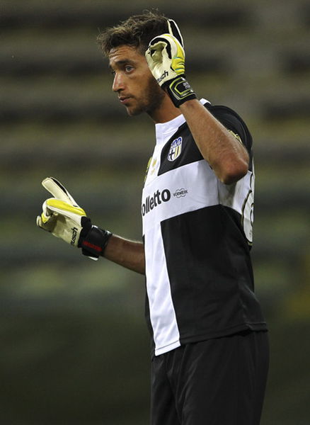 邮报：曼联将在主场提供客场比赛直播观赛服务，每场收25英镑