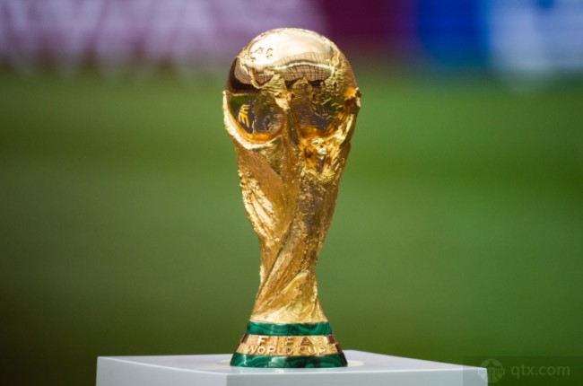 那不勒斯1-1爆冷，亚特兰大4-0大胜三连胜，拜仁客场险胜只赢一个