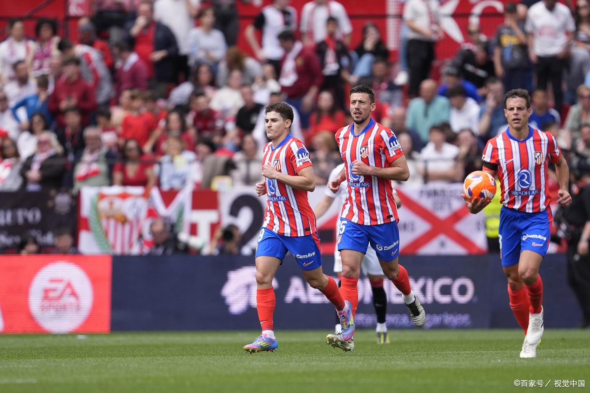 意媒：德佬对孔蒂依然保持完全信任，双方将召开会议分析现状